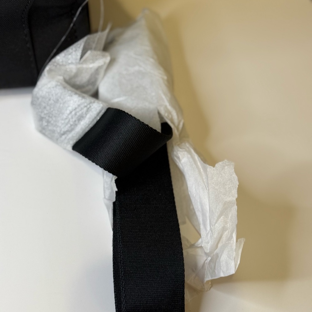 Marc Jacobs Black Tote Bag - Picture 4 of 4